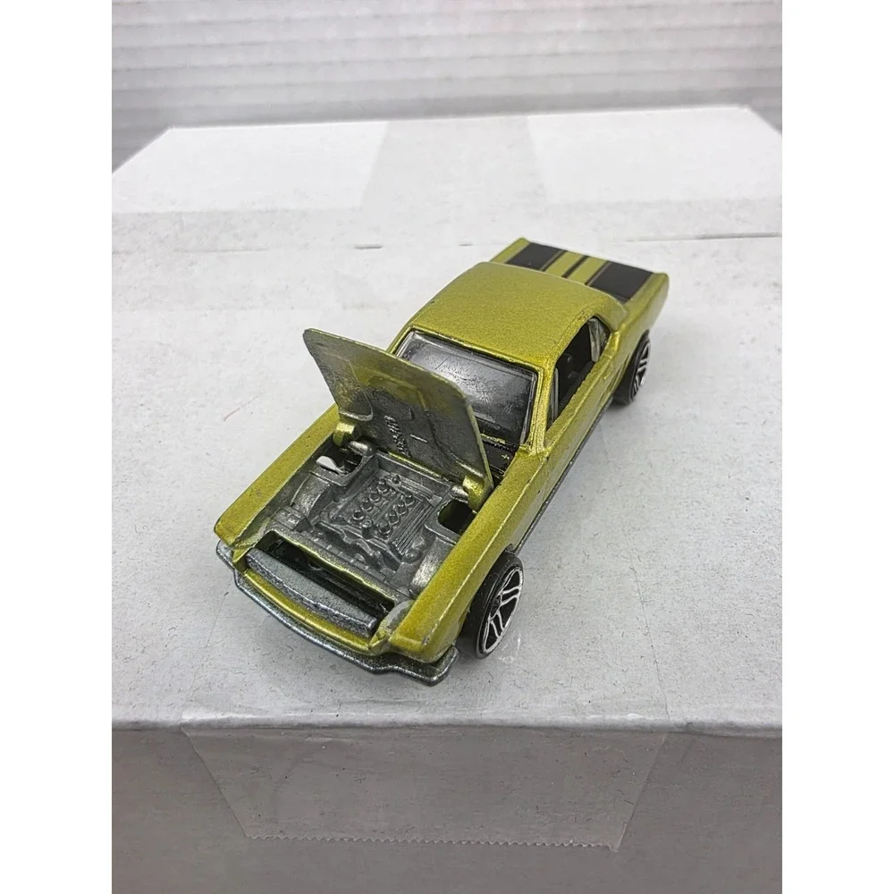Vintage 1983 Hot Wheels 1998 Matchbox '65 Ford Mustang‎ GT Lot Of 3